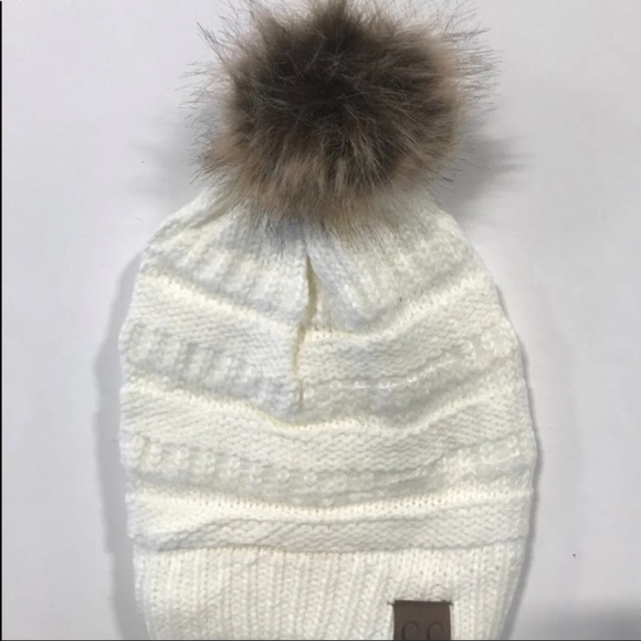 2 CC POM STYLE BEANIES - Picture 11 of 12